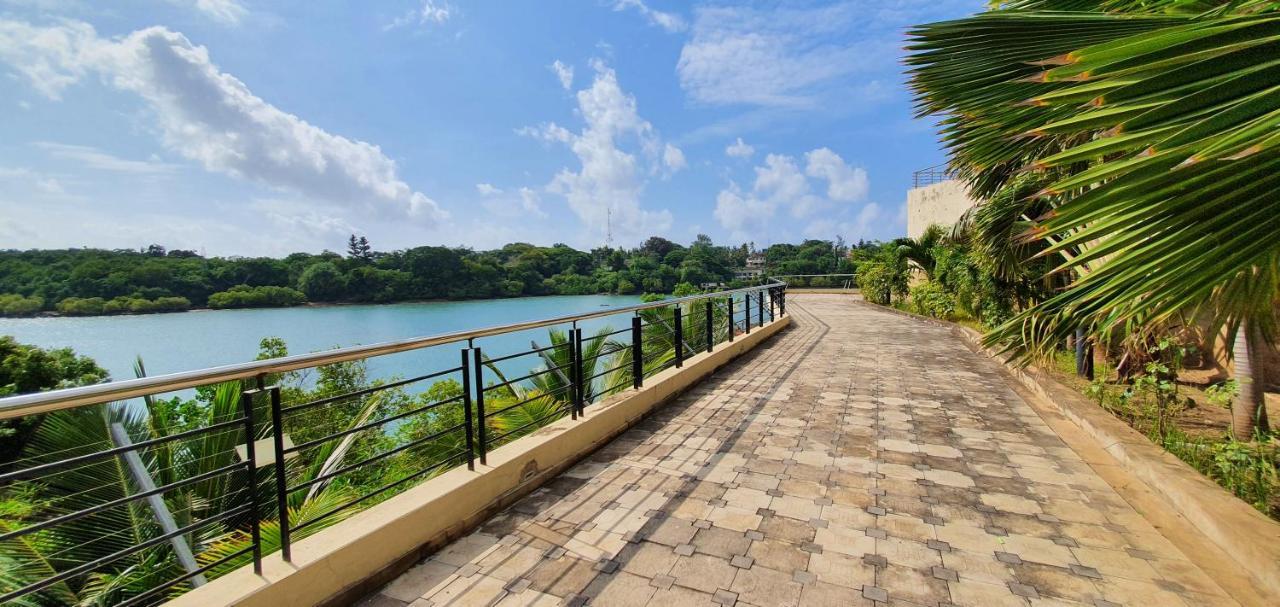 Penthouse Five - The Beautiful 3Br En-Suite Apt Mombasa Eksteriør billede